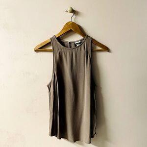 A New Day NWT Dusty Brown KeyHole Back Blouse Size S